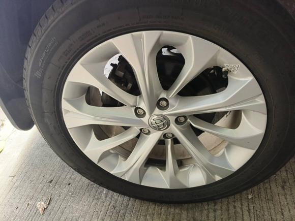 [深圳·粤K] 二手中华中华V32017款 1.5L 手动智能型