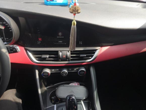 [合肥·皖A] 二手阿尔法·罗密欧Giulia朱丽叶2017款 2.0T 200HP 豪华版