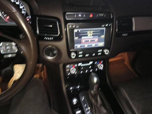 [青岛·鲁A] 二手大众途锐2017款 3.0TSI 拓野型