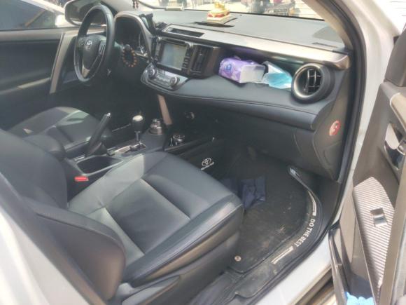 [西安·陕A] 二手丰田RAV4荣放2015款 2.0L CVT四驱新锐版