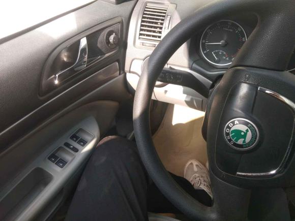 [南昌·赣A] 二手斯柯达明锐2010款 1.6L 自动逸俊版