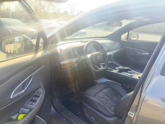 [常州·苏D] 二手长安长安UNI-T2022款 1.5T 尊贵型