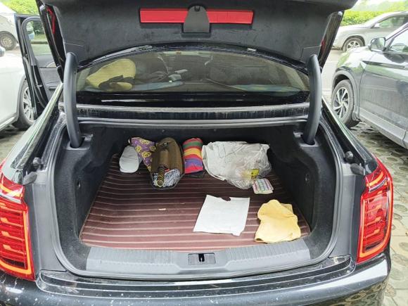 [苏州·黑E] 二手红旗红旗H92020款 2.0T 智联旗畅版