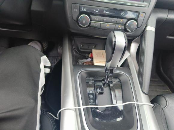 [上海·冀B] 二手雷诺科雷嘉2016款 2.0L 两驱尊贵版