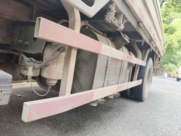 [武汉·鄂A] 二手江汽集团凌铃2014款 1.8T长轴版载重型双排4A1-68C43