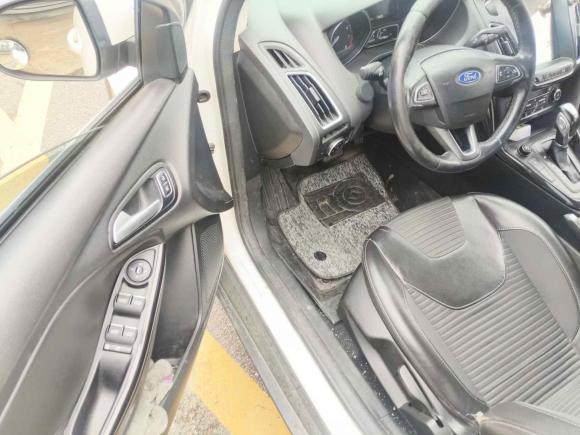 [嘉兴·川Y] 二手福特福克斯2015款 三厢 EcoBoost 180 自动精英型