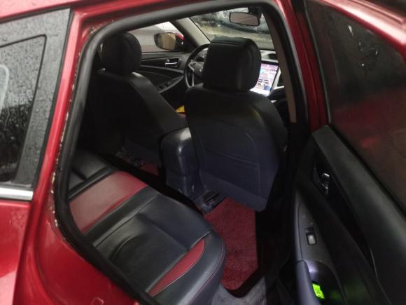 [武汉·鄂A] 二手长安逸动XT2015款 1.6L 自动俊酷型 国IV