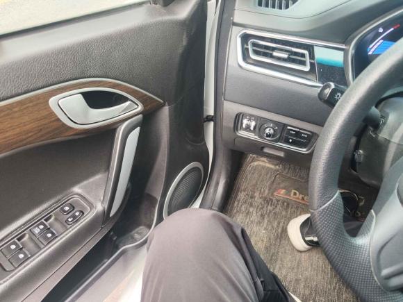 [合肥·皖A] 二手江汽集团江淮iEVA502021款 换电舒适版