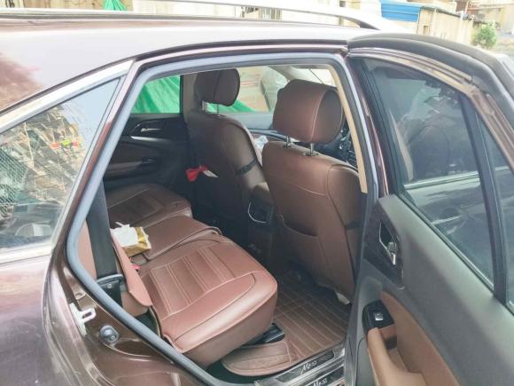 [上海·苏K] 二手比亚迪比亚迪S72016款 2.0T 自动尊贵型Plus