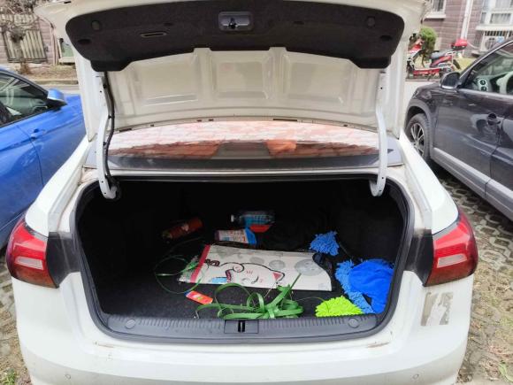 [上海·沪D] 二手荣威荣威3602018款 PLUS 1.5L 自动尊享版