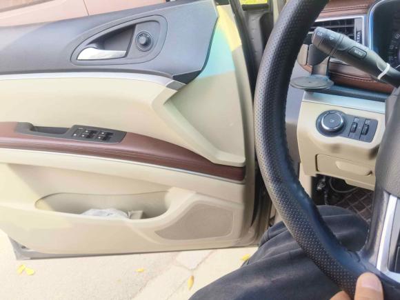 [济南·鲁A] 二手别克别克GL82017款 25S 豪华型 国V