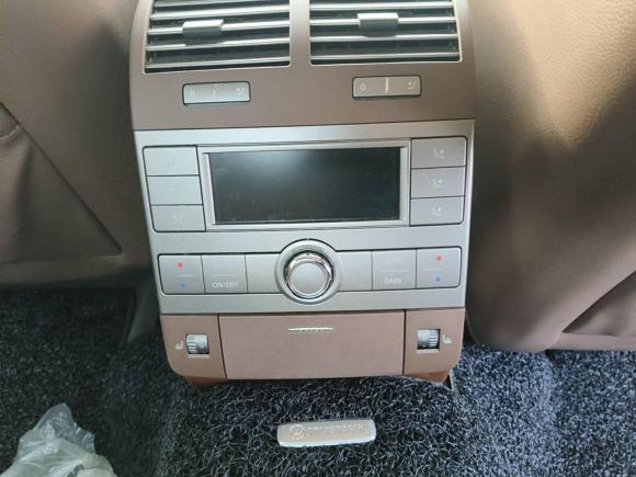 [成都·川A] 二手大众辉腾2012款 3.0L 商务型