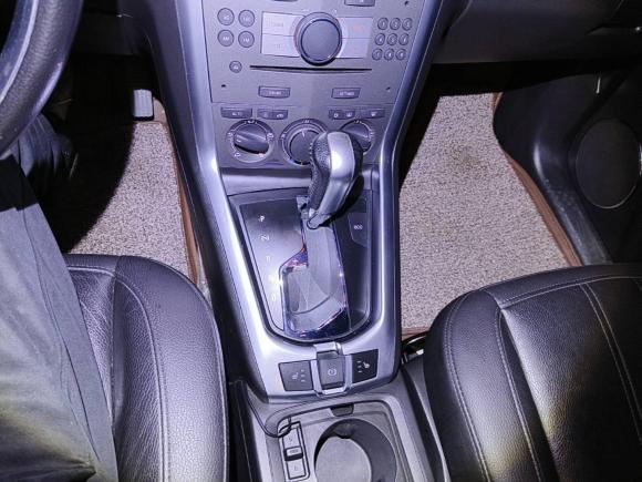 [深圳·粤B] 二手欧宝安德拉2011款 2.4 豪华两驱版