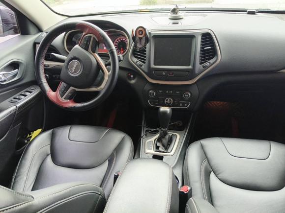 [嘉兴·浙F] 二手Jeep自由光2017款 2.0L 优越版