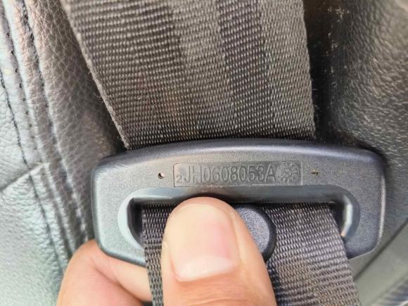 [杭州·浙A] 二手江铃驭胜S3502013款 2.4T 自动两驱柴油豪华版5座