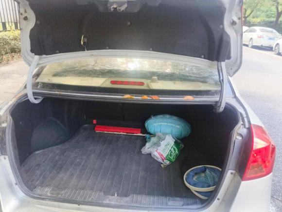 [杭州·浙A] 二手别克凯越2013款 1.5L 自动经典型