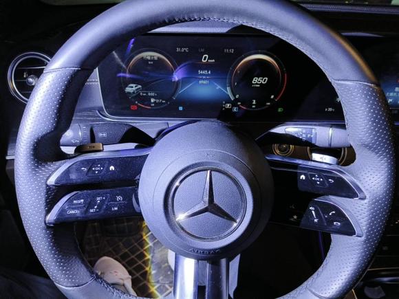 [无锡·苏B] 二手奔驰奔驰E级2021款 改款 E 300 L 运动时尚型