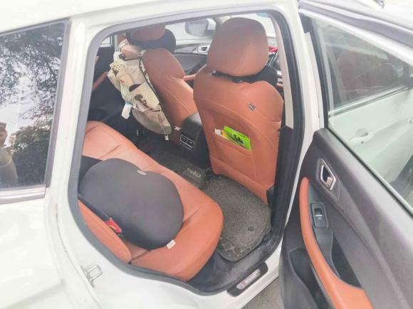 [杭州·鄂N] 二手奇瑞瑞虎72016款 2.0L CVT耀臻版