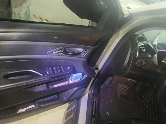 [嘉兴·浙F] 二手凯迪拉克凯迪拉克SRX2013款 3.0L 舒适型