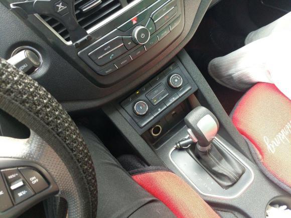 [苏州·苏E] 二手奔腾奔腾X402017款 1.6L 自动尊享型