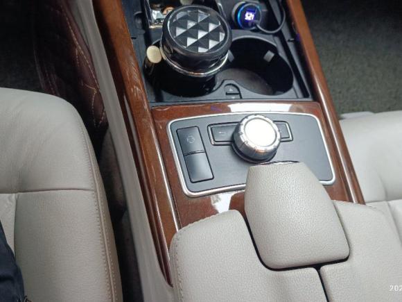 [上海·沪E] 二手奔驰奔驰E级2013款 E 300 L 优雅型