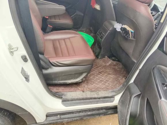 [常州·黑B] 二手长安欧尚长安欧尚A8002017款 1.5T 手动豪享型