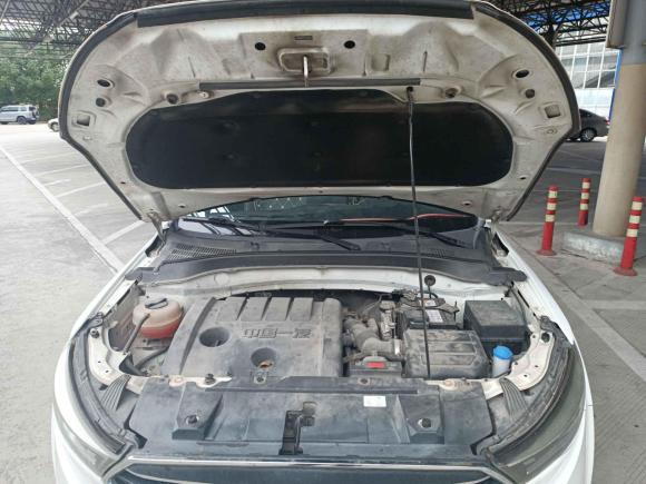 [苏州·闽D] 二手奔腾奔腾X402017款 1.6L 自动豪华型