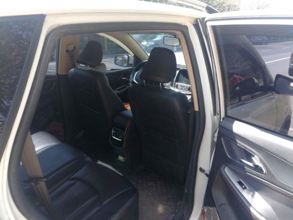 [南京·苏A] 二手宝骏宝骏5602016款 1.8L iAMT豪华型