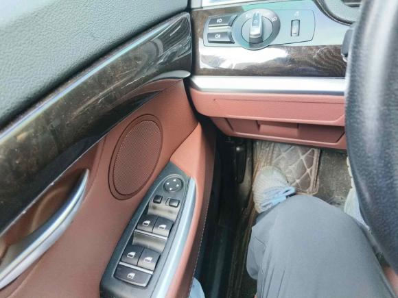 [苏州·苏U] 二手宝马宝马5系GT2015款 528i 领先型