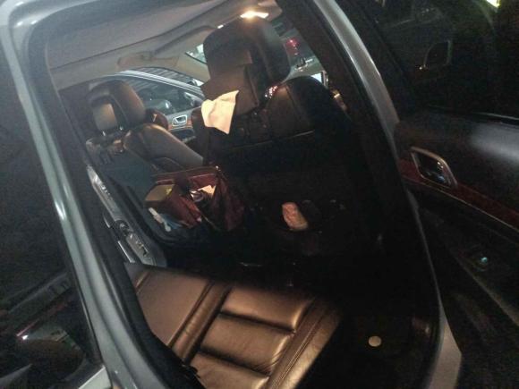 [深圳·粤B] 二手Jeep大切诺基2011款 3.6L 70周年限量版