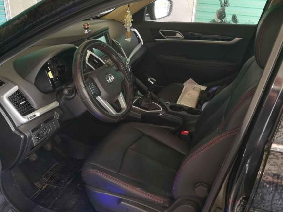 [深圳·粤T] 二手东风风神东风风神AX72015款 2.0L 手动智悦型