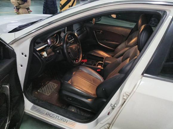 [杭州·浙A] 二手奔腾奔腾X802017款 1.8T 自动运动型