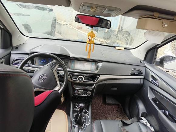 [深圳·闽C] 二手长安凯程长安欧尚A6002016款 1.5L 手动豪华型7座