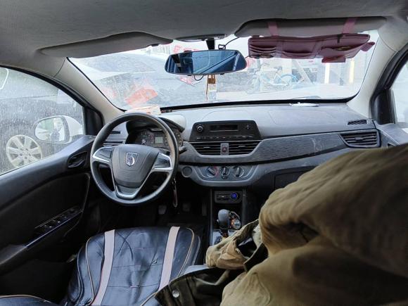 [济南·鲁A] 二手宝骏宝骏3102016款 1.2L 手动舒适型