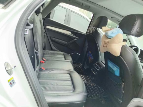 [佛山·粤E] 二手奥迪奥迪Q5L2020款 40 TFSI 荣享时尚型