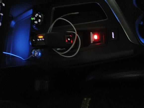 [上海·苏F] 二手标致标致50082017款 380THP 7座豪华版