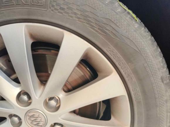 [无锡·苏B] 二手别克别克GL82013款 2.4L LT豪华商务行政版