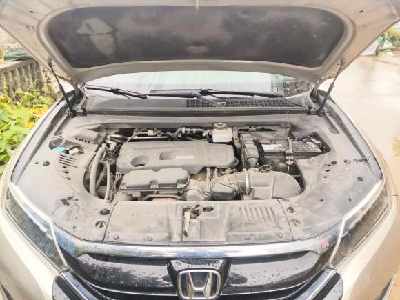 [上海·沪C] 二手本田本田UR-V2017款 370TURBO 两驱尊贵版 国V