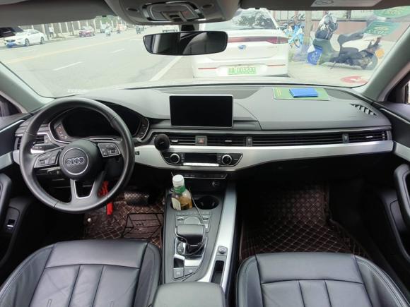 [成都·川A] 二手奥迪奥迪A4L2018款 30周年年型 40 TFSI 时尚型