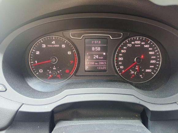 [武汉·鄂A] 二手奥迪奥迪Q32015款 30 TFSI 舒适型