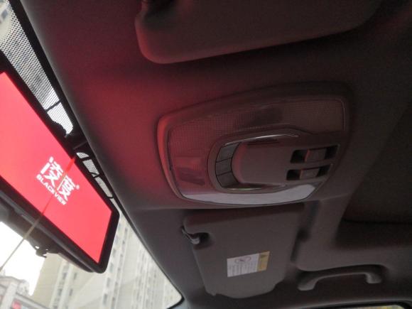 [无锡·苏E] 二手北汽威旺北汽威旺S502016款 1.5T CVT欢动尊贵型