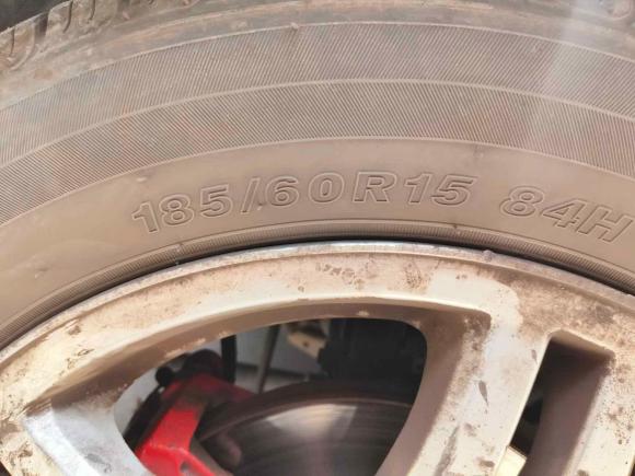 [上海·鄂E] 二手长安欧尚欧力威2015款 X6 1.4L IMT旗舰版