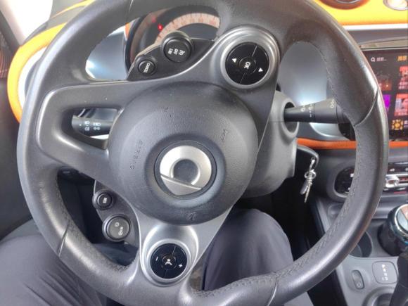 [苏州·苏E] 二手smartsmart fortwo2015款 1.0L 52千瓦硬顶激情版