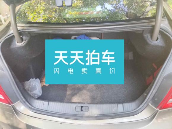 [武汉·鄂A] 二手别克君越2013款 2.4L SIDI精英舒适型