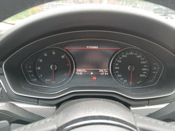 [无锡·苏B] 二手奥迪奥迪A4L2017款 Plus 40 TFSI 时尚型