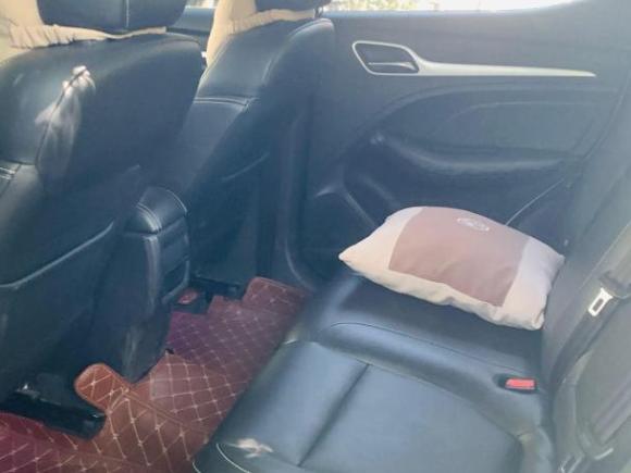 [广州·鄂A] 二手名爵名爵ZS2017款 1.5L 手动精英版