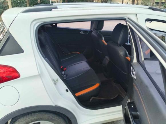 [上海·沪D] 二手宝骏宝骏3102017款 1.5L 自动时尚型