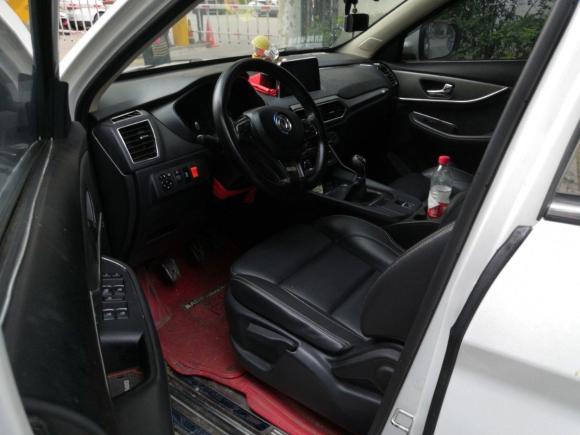 [西安·陕A] 二手东风风光东风风光S5602018款 1.8L 手动豪华型 7座