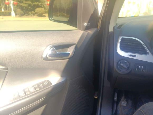 [青岛·鲁B] 二手道奇酷威2013款 2.4L 两驱尊尚版