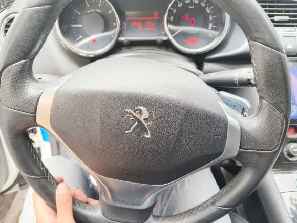 [杭州·浙A] 二手标致标致30082013款 2.0L 自动潮流版